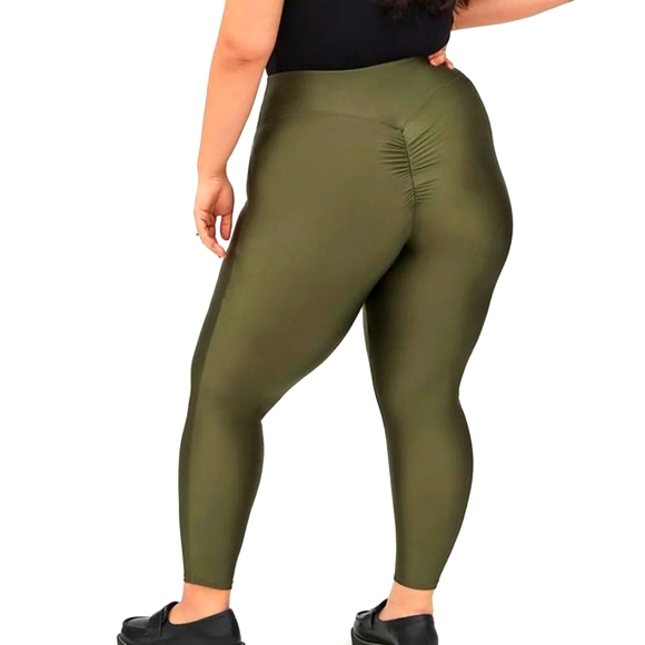 ❤️NWT VINTAGE TORRID LEGGING - FULL LENGTH - RUCHED BACK LIQUID - PLUS SIZE - Picture 1 of 12